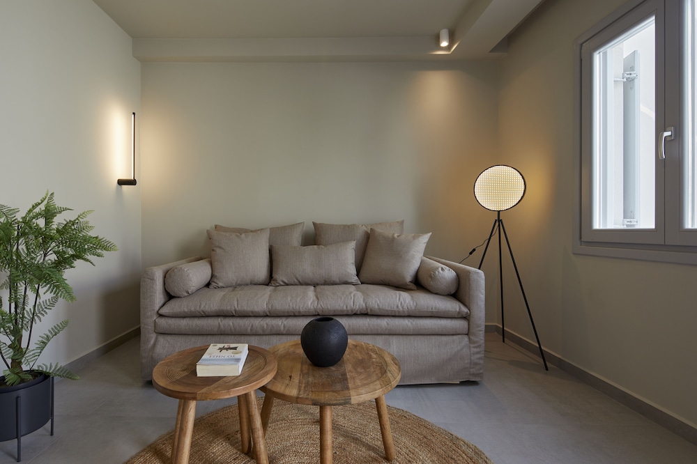 Mayu Suites — Pyrgos — photo 4