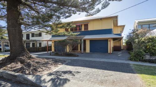 Now and Then 2 42 Clarence St in Yamba, Australia