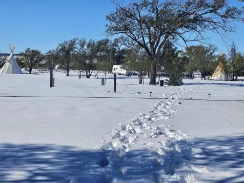 Apt 4 High Plains Lodge at Nomad Landing — 4-Star Luxury Hotel in Clayton, United States