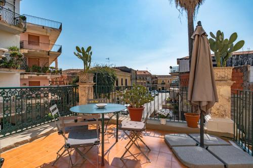 Casa Ciumifriddu — 4-Star Luxury Hotel in Fiumefreddo Sicilia, Italy