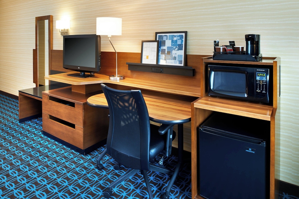 Fairfield Inn By Marriott Port Huron - photo 7