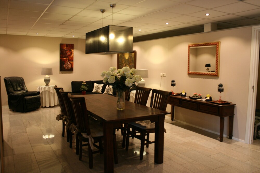 B&B De Tobbedanser Harlingen — 4-Star Luxury Hotel in Harlingen, Netherlands