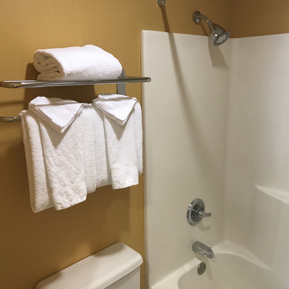 TownePlace Suites by Marriott Bend - photo 20