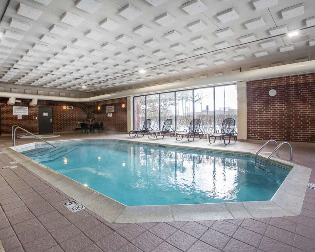 Quality Inn Schaumburg Chicago near the Mall - photo 16