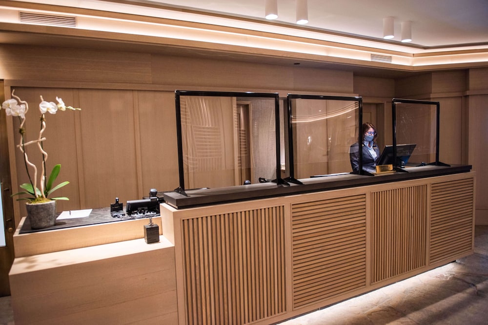 The Little Nell - photo 2