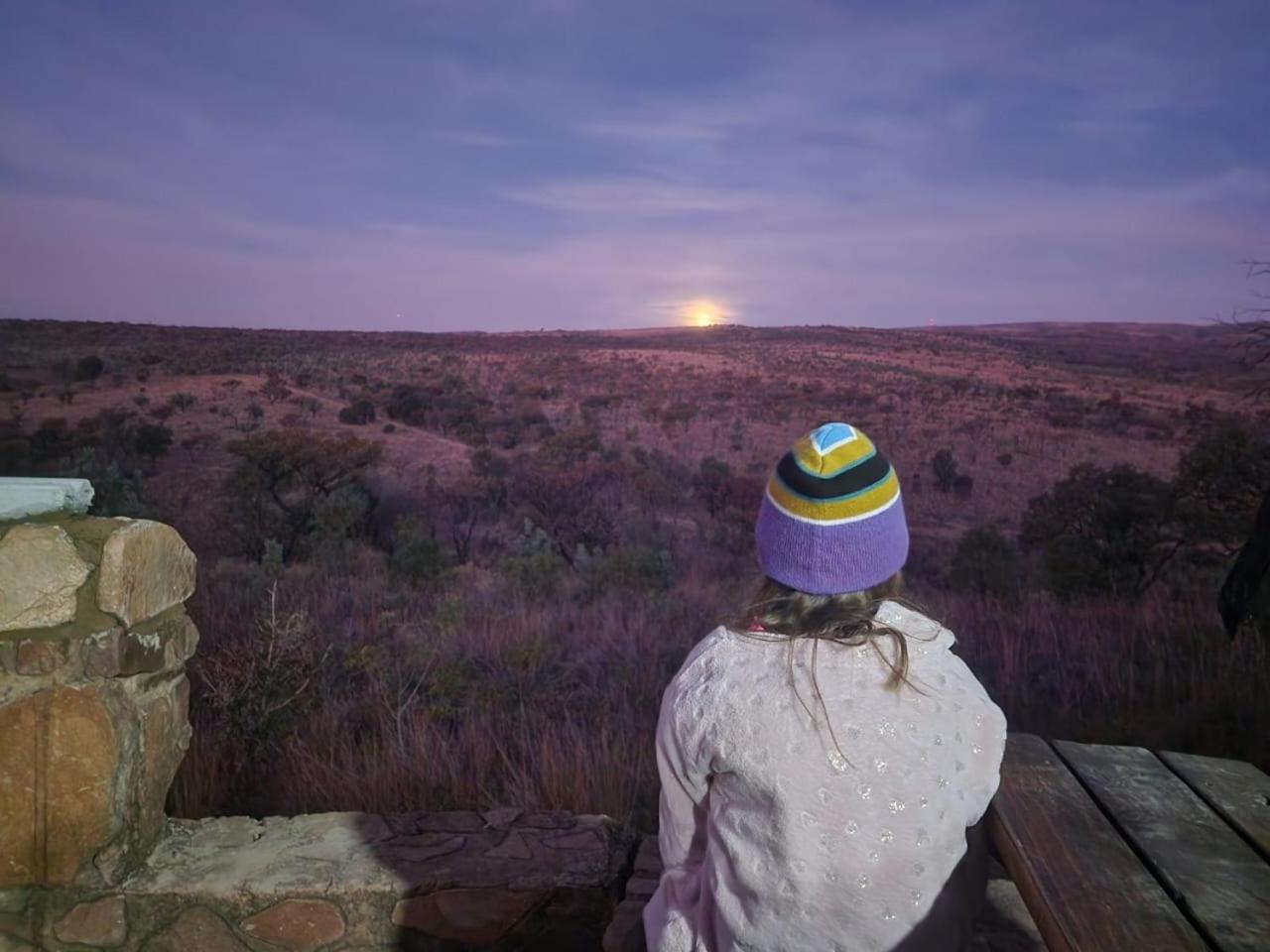 Tonquani Bush Chalet — 4-Star Luxury Hotel in Rustenburg, South Africa