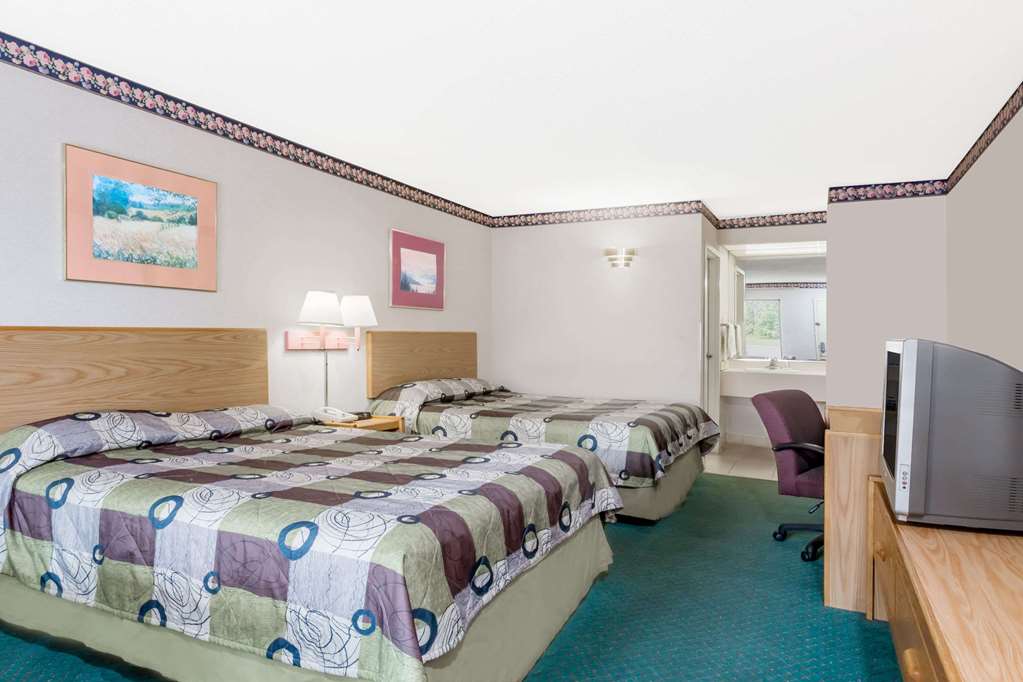 Knights Inn Ruther Glen - photo 8