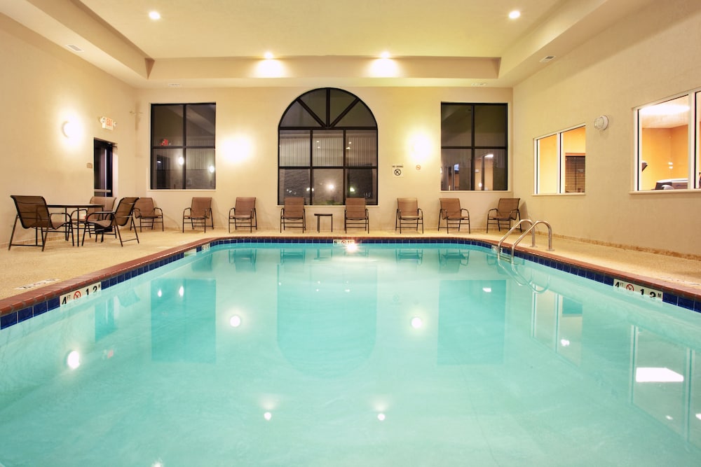 Holiday Inn Express & Suites Claypool Hill by IHG - photo 17