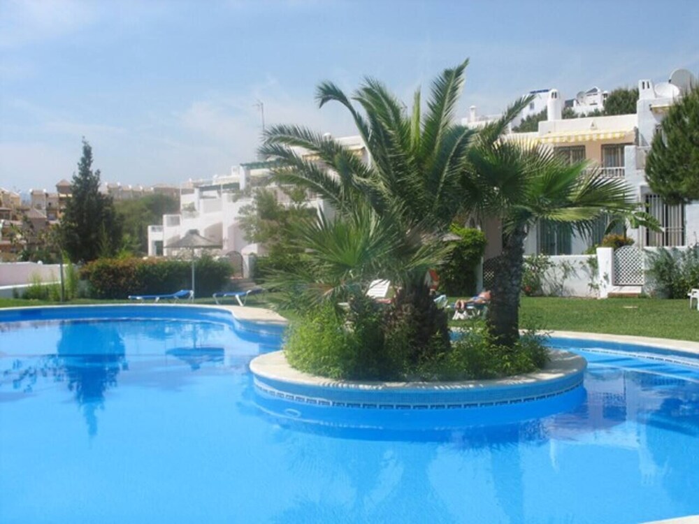Paraiso Blanco - carbon neutral hotel in Nerja