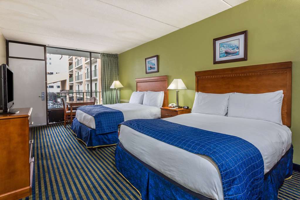 Days Inn by Wyndham Virginia Beach At The Beach - photo 7