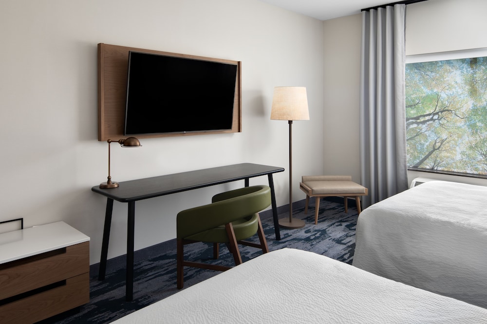 Fairfield Inn & Suites by Marriott Lake Geneva - photo 12