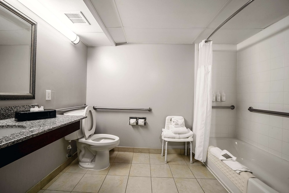 Country Inn & Suites by Radisson Ontario at Ontario Mills CA - photo 33