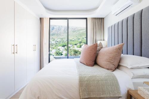 The View Luxury Penthouse with rooftop pool