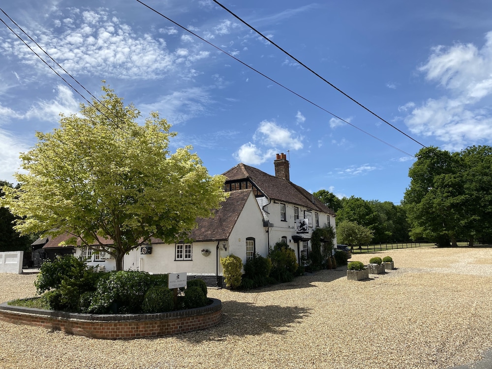 George & Dragon Country House Hotel — hotel in Tadley