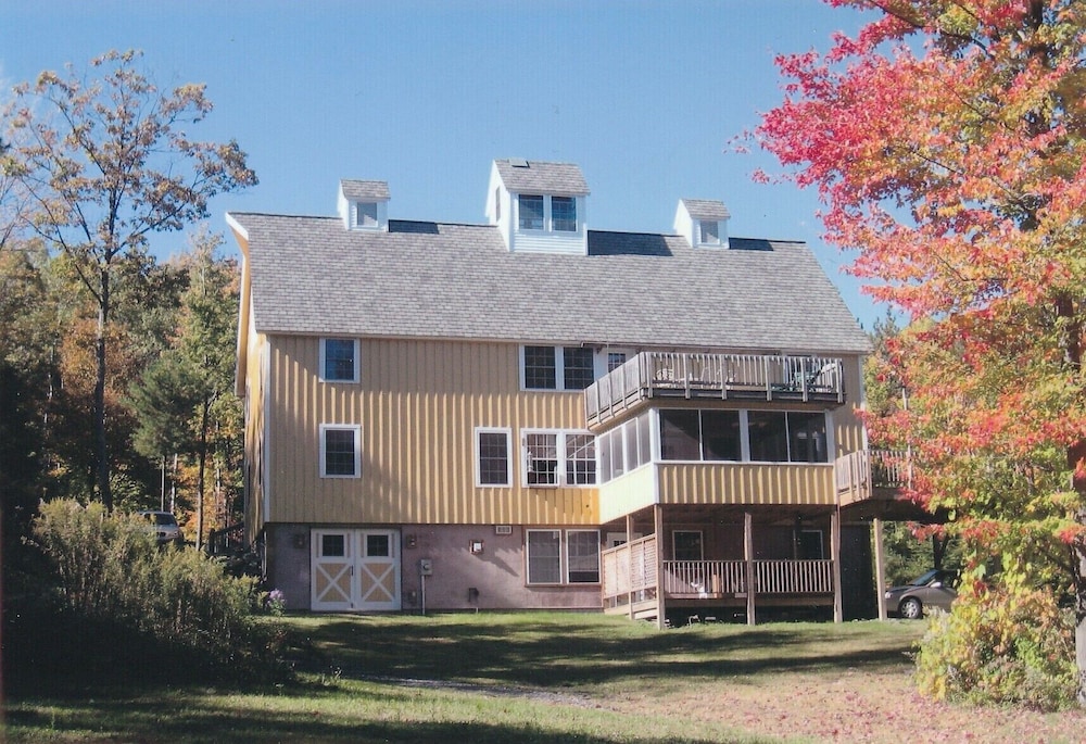 Yellow Barn Estate - photo 43