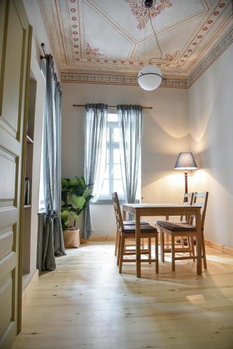 Erst Guest House — 4-Star Luxury Hotel in Athens, Greece