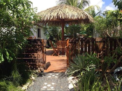 Charmant Bungalow Un p'tit coin de paradis — 4-Star Luxury Hotel in Saint-Francois, Guadeloupe