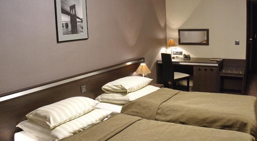 Hotel Ikar — hotel in Poznan