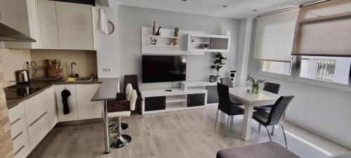 Cosy And Modern Puerto de Sagunto Holiday Flat in Sagunto, Spain