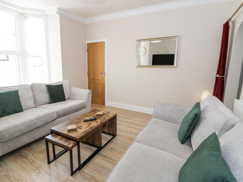 Llandudno Central 5 Bedroom House — 4-Star Luxury Hotel in Llandudno, United Kingdom