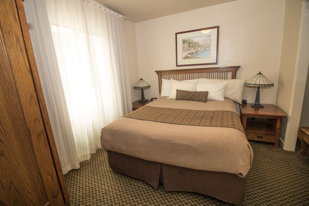 Capitola Venetian Hotel - photo 22