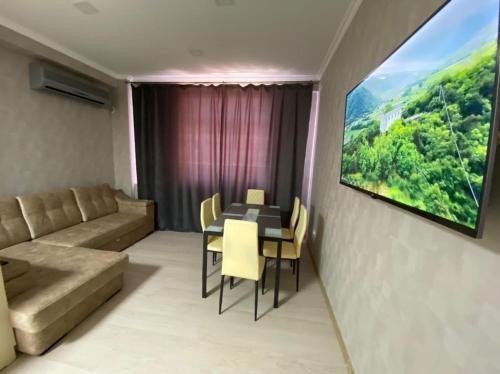 Green Park Апартаменты - carbon neutral hotel in Aktau