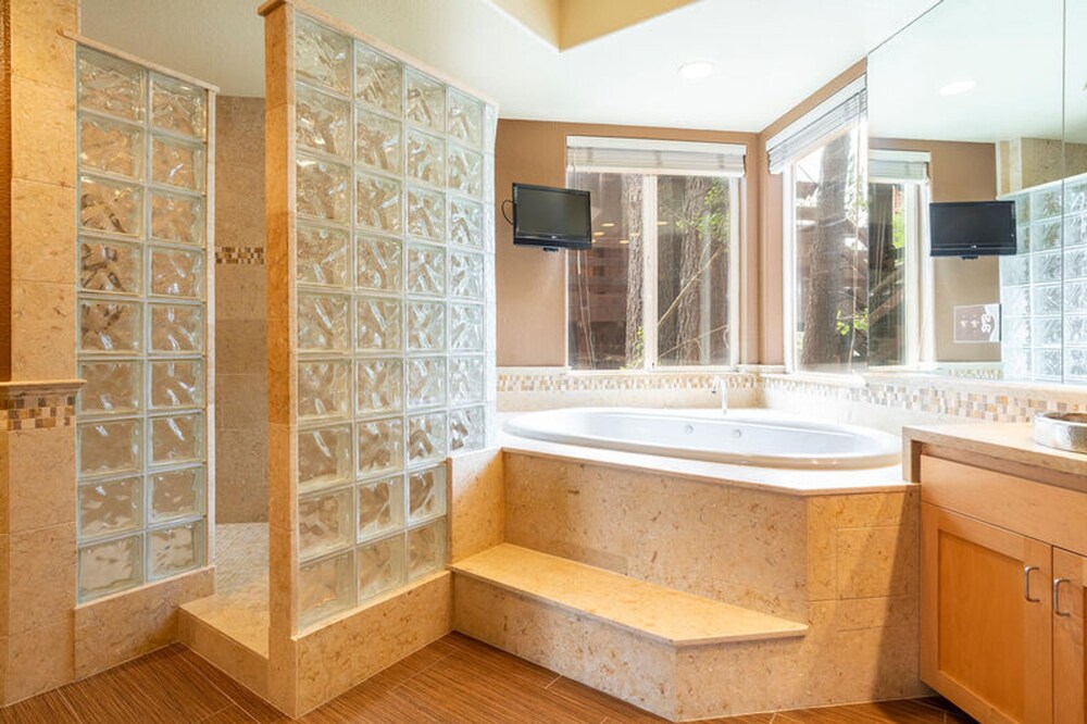 Paradise Awaits by Tahoe Mountain Properties - photo 12