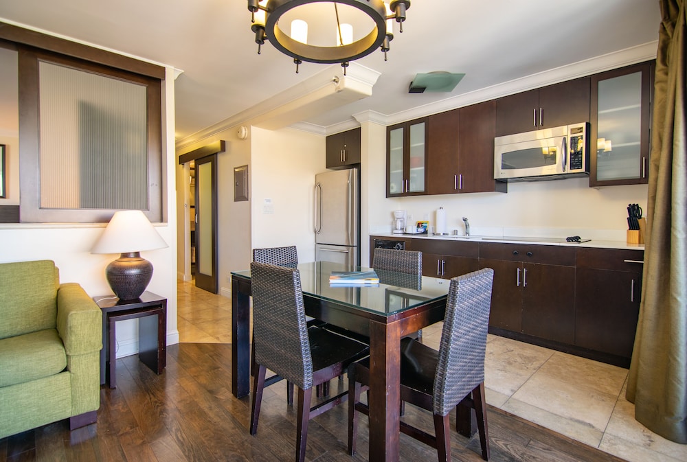 Regency on Beachwalk Waikiki by OUTRIGGER - photo 25