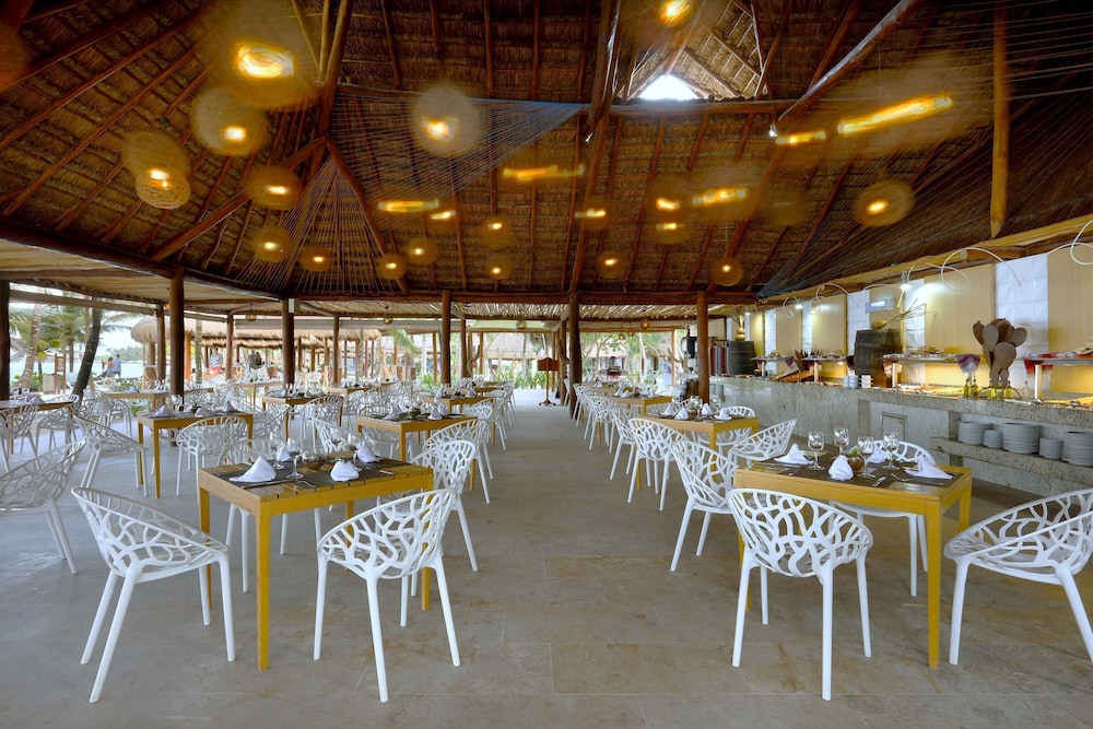 Beach bar