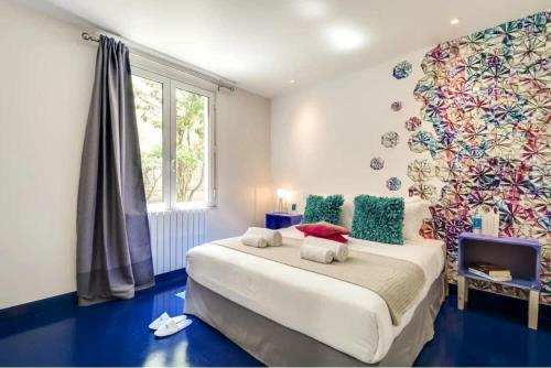 Modern And Bright 2bd for 11 Guests in Le Marais