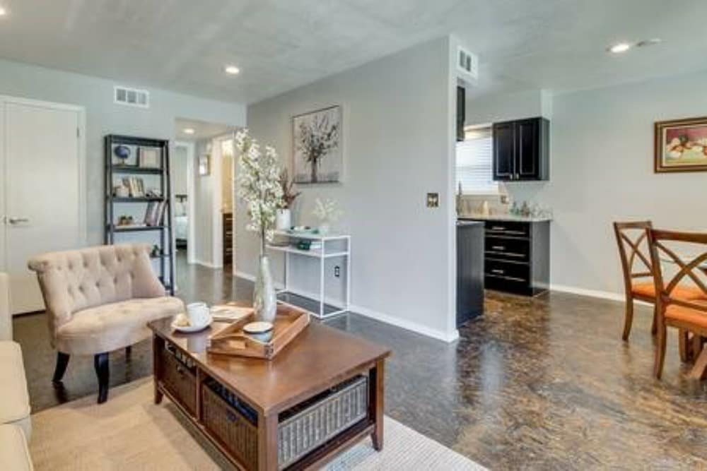 Evies Campus Close 2 Bedroom Luxury 12952621 — Norman