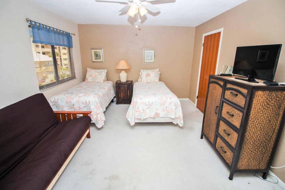 Oceanside Village D2 - photo 4