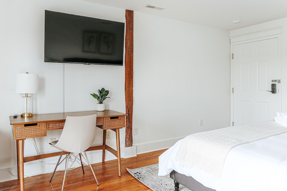 Batten Green Venue & Lodging - photo 18
