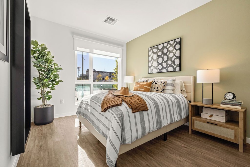 Placemakr Reno Downtown Apartments by Hilton