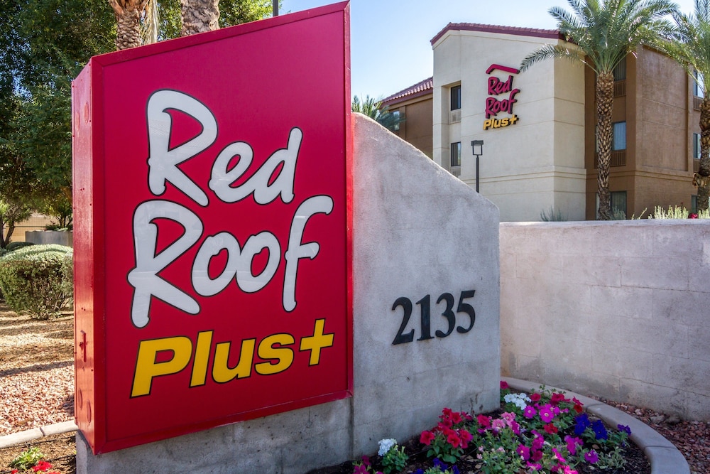 Red Roof PLUS Tempe Phoenix Airport - photo 32