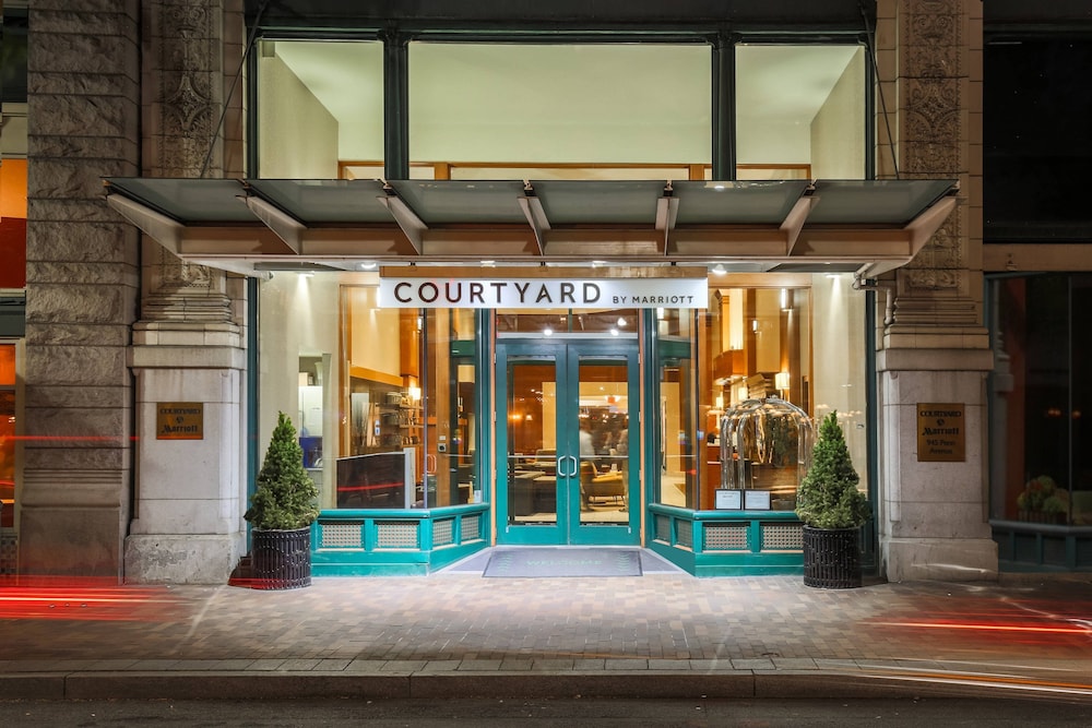 Courtyard by Marriott Pittsburgh Downtown - photo 2