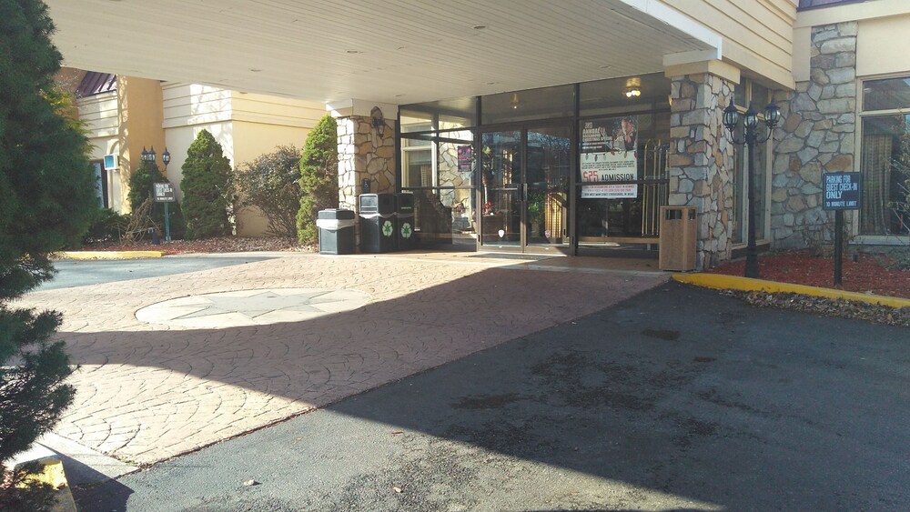 FairBridge Inn & Suites Poconos - photo 59