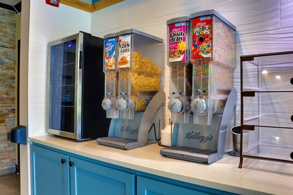 Country Inn & Suites by Radisson Savannah Gateway GA - photo 26