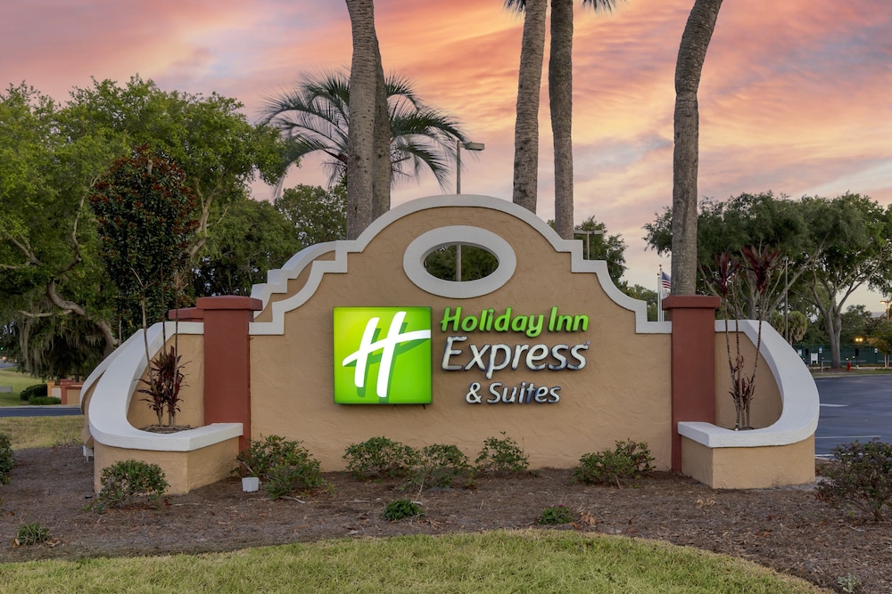 Holiday Inn Express Hotel & Suites The Villages by IHG - photo 83