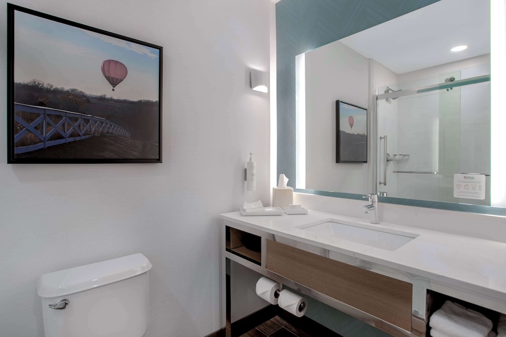 Hilton Garden Inn Omaha West - photo 30