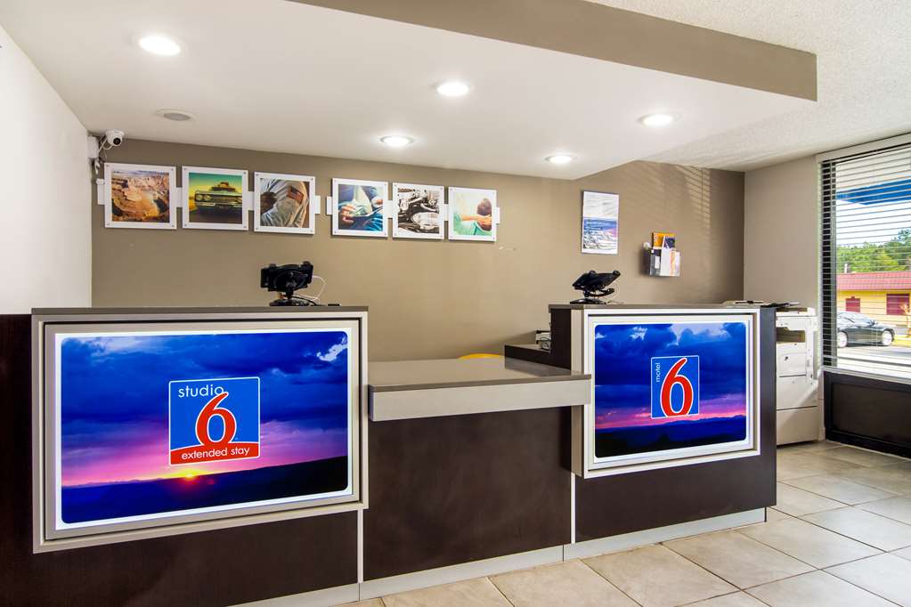 Motel 6 Lagrange GA - photo 22