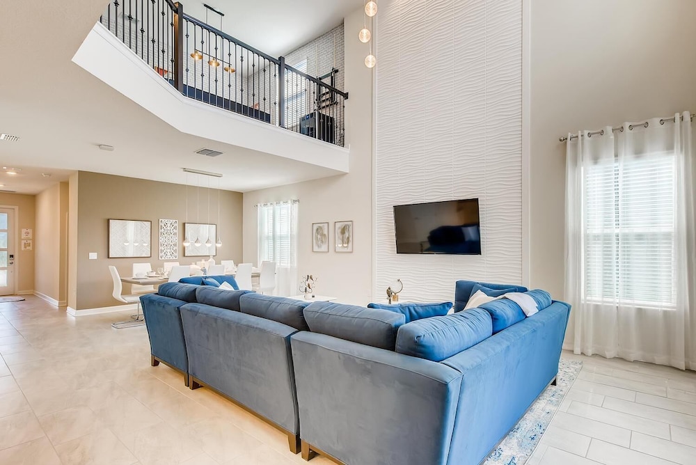 8958 Cc 5br Single Family Retreat with Private Pool - photo 17