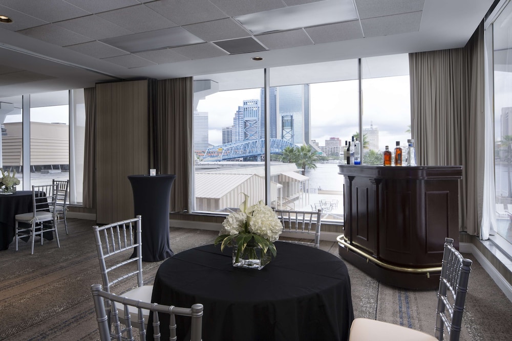 DoubleTree by Hilton Hotel Jacksonville Riverfront - photo 57