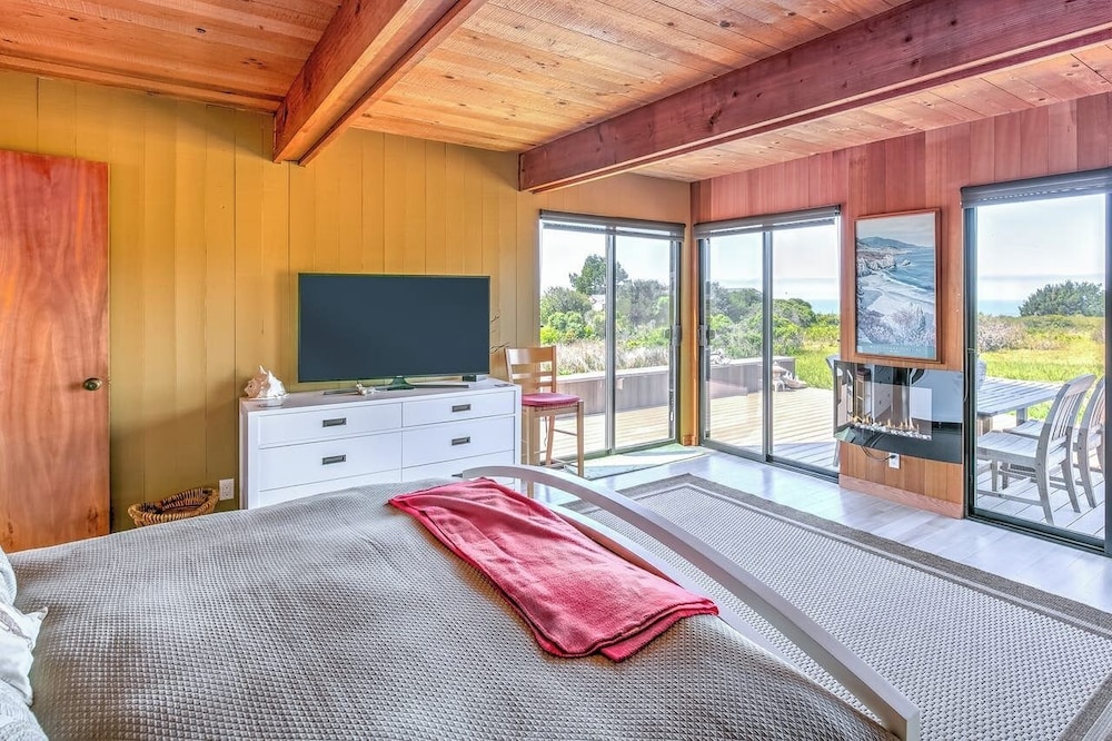 Sea Myst — 4-Star Luxury Hotel in Sea Ranch, United States