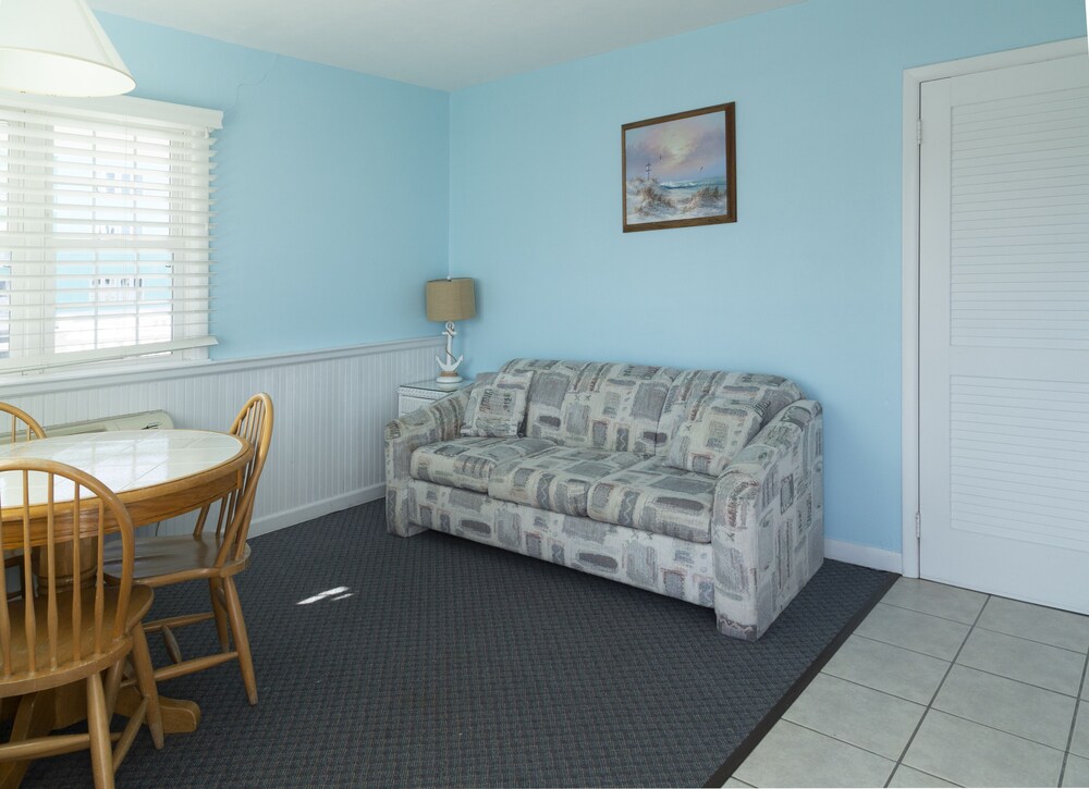 Saratoga Resort - photo 19