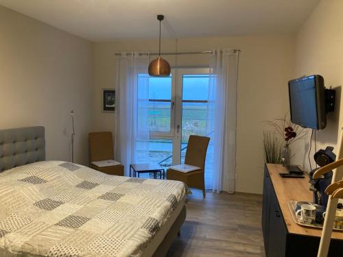 Doppelzimmer mit Ausblick — hotel in Siefersheim