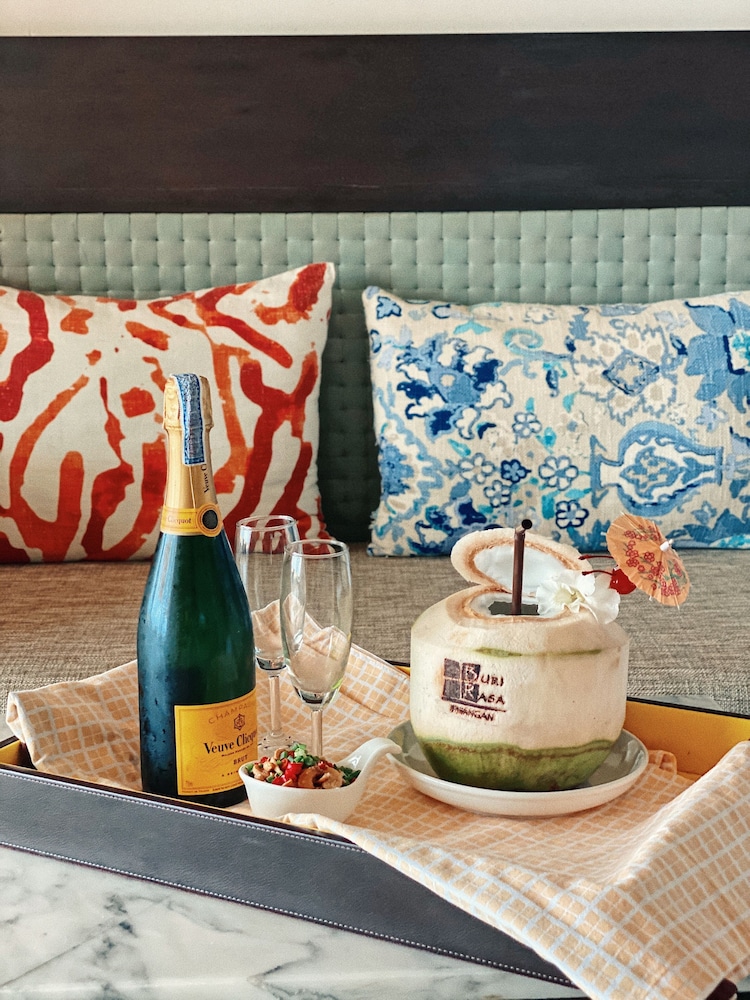 מזון ומשקאות