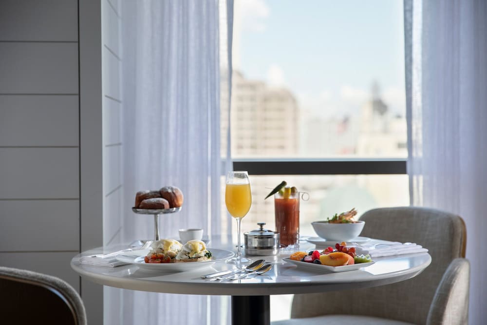 Four Seasons Hotel New Orleans - photo 34