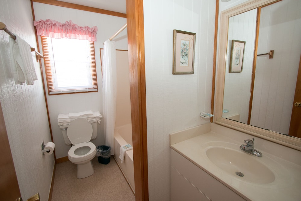 Outer Banks Motel - photo 177