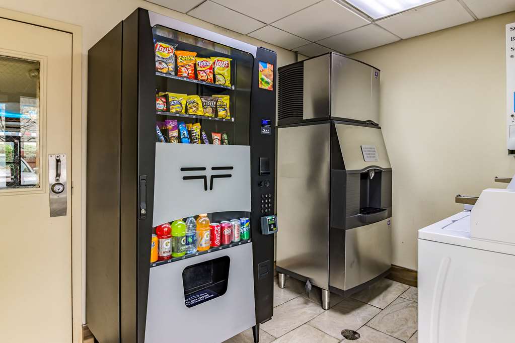 Quality Inn Goodlettsville - photo 31